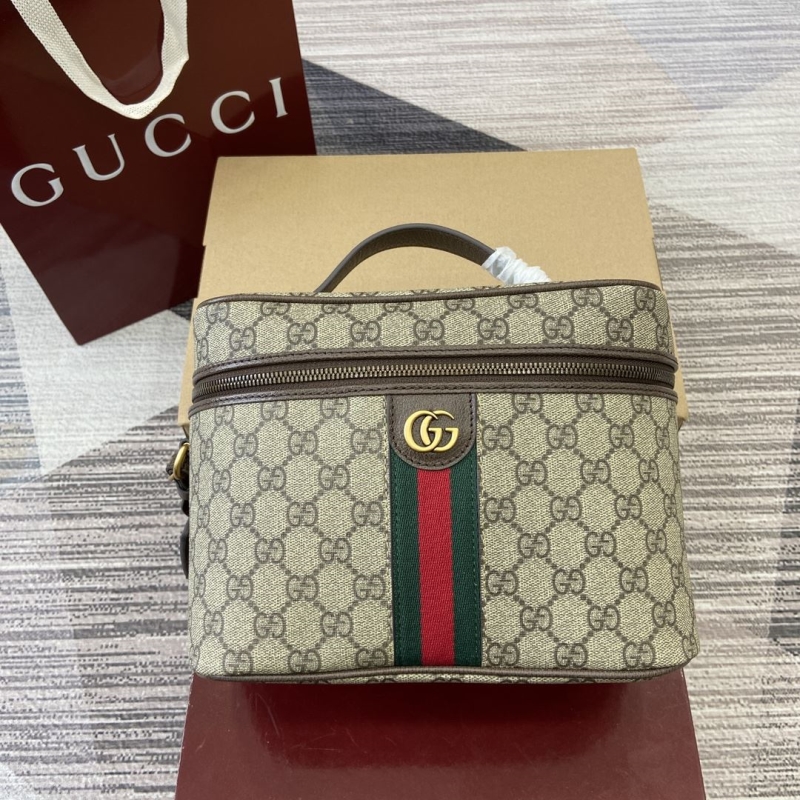 G*u*i cosmetic bags